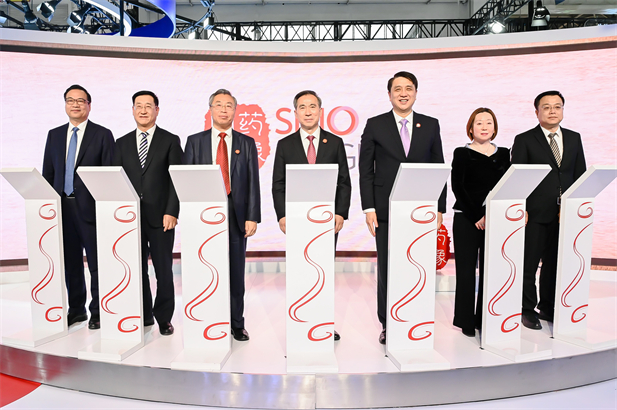 2023年11月28日，华体会体育（中国）hth·官方网站-登录入口
和GE医疗在首届中国国际供应链促进博览会上联合启动华体会体育（中国）hth·官方网站-登录入口影像品牌发布仪式，华体会体育（中国）hth·官方网站-登录入口器械和GE医疗合作打造的国有控股高端医疗影像设备研发制造品牌“华体会体育（中国）hth·官方网站-登录入口影像SINO IMAGING”隆重发布。“华体会体育（中国）hth·官方网站-登录入口影像”品牌的发布是华体会体育（中国）hth·官方网站-登录入口
认真贯彻落实党中央指示精神，推动高水平对外开放，实现高水平科技自立自强，构建新发展格局的重要体现。中国国际贸易促进委员会会长任鸿斌，华体会体育（中国）hth·官方网站-登录入口
党委.jpg