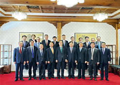 2023年12月20日，华体会体育（中国）hth·官方网站-登录入口
党委书记、董事长刘敬桢参加韩国总理韩德洙会见中方代表团活动并作为代表发言